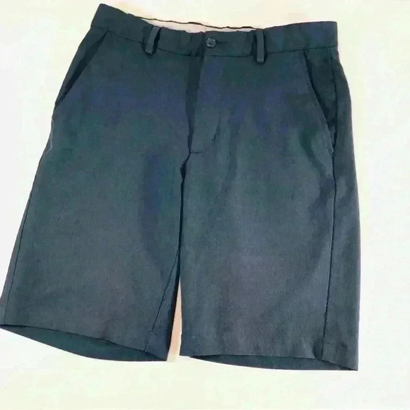 GREG NORMAN ULTIMATE ATHLETIC GOLF TRAVEL SHORTS MENS SIZE 30 NAVY BLUE - Picture 1 of 11